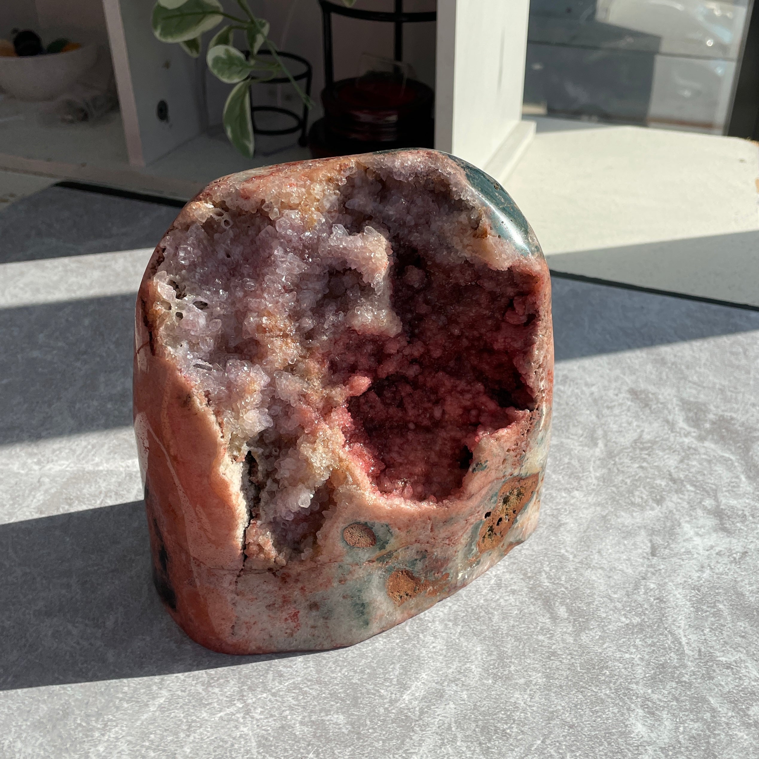 Pink Amethyst - Geode - P92 Pink Amethyst - Geode - P92